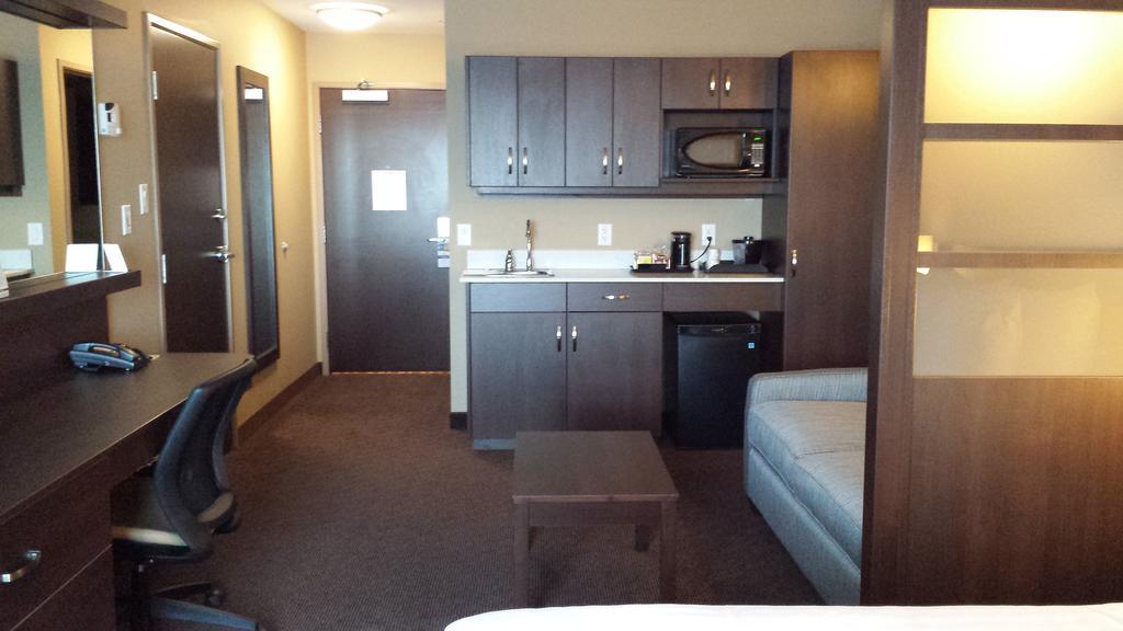 Microtel Inn & Suites By Wyndham Red Deer Camera foto